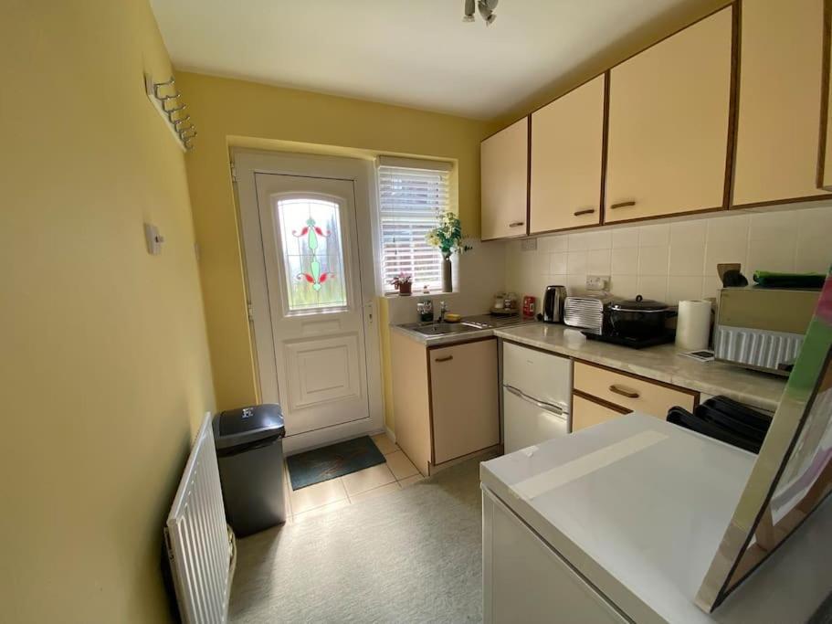 Cosy Apartment With Private Access And Kitchenette In Guildford (Adults Only) 沃皮勒斯顿 外观 照片