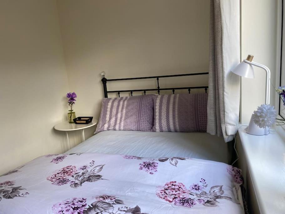 Cosy Apartment With Private Access And Kitchenette In Guildford (Adults Only) 沃皮勒斯顿 外观 照片